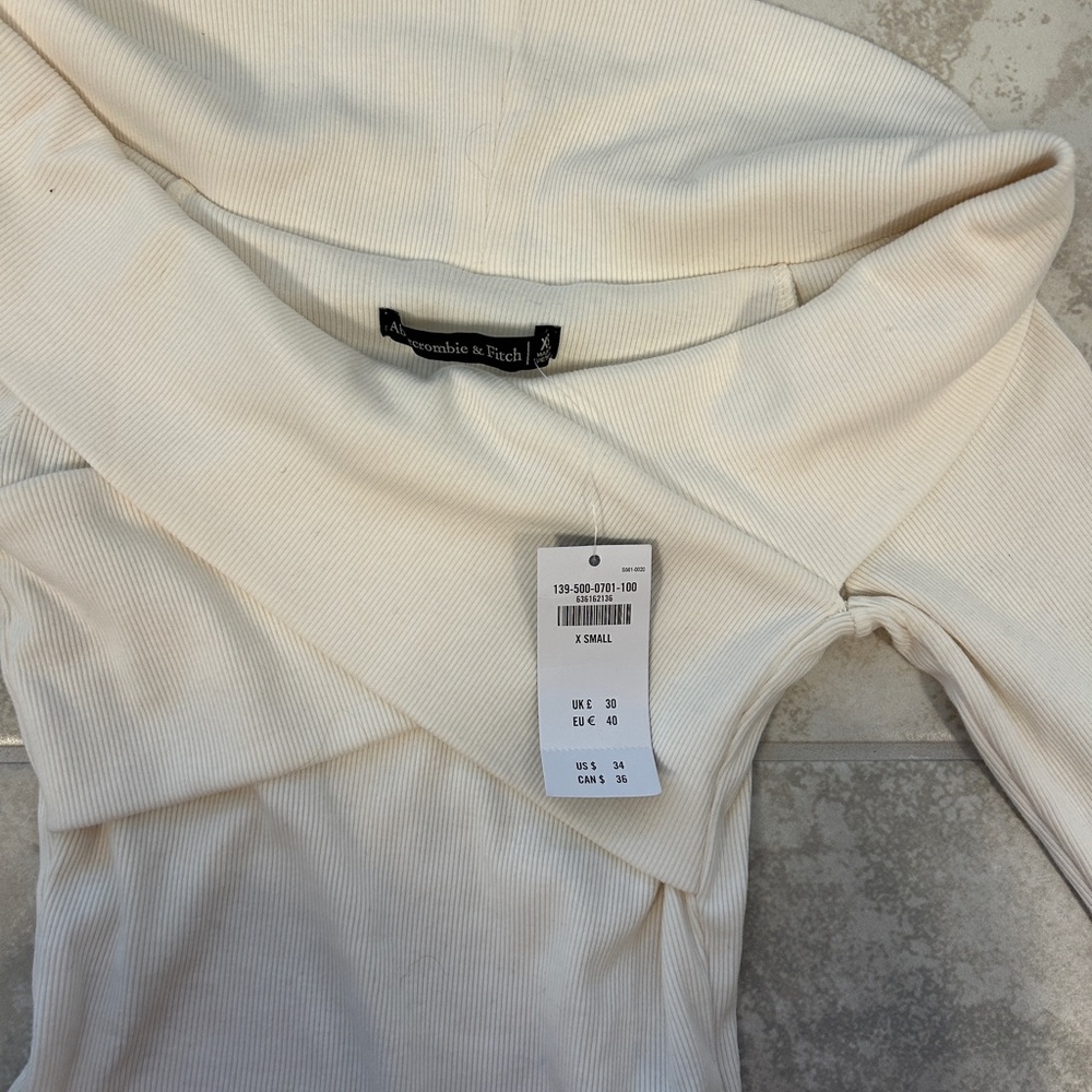 Abercrombie Off the Shoulder Bodysuit - Picture 2 of 2